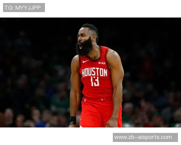 哈登:我依然保持着职业,我上场仍然想在年轻人面前得50分 哈登:我依然保持着职业,我上场仍然想在年轻人面前得50分