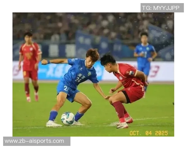 南京队晋级“苏超”四强，现场观众人数再创新高，足球盛宴再度点燃城民激情